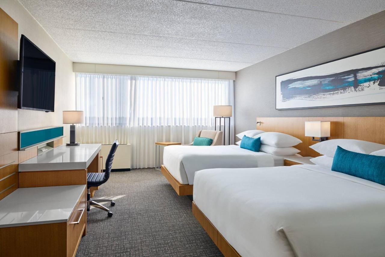 Delta Hotels By Marriott Muskegon Convention Center Esterno foto